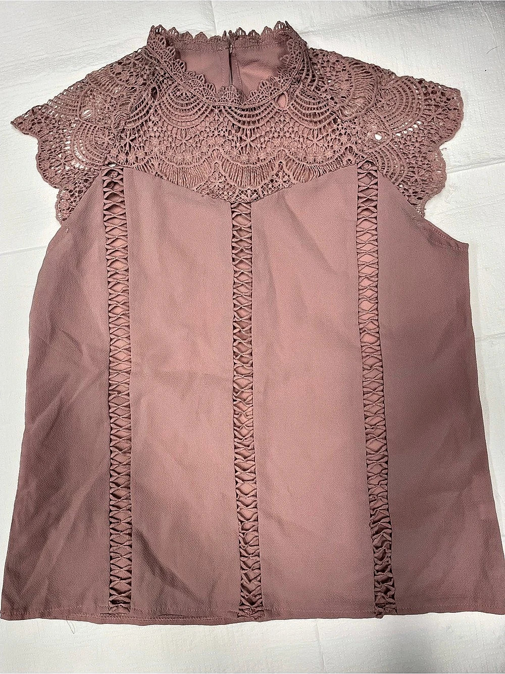 Lace Detail Short Sleeve Blouse in Pink Like New
